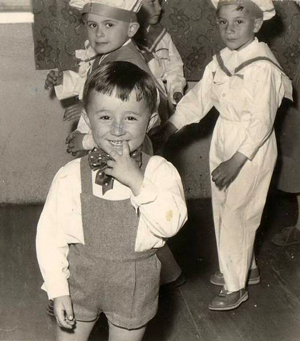 Le-glaude-a-la-Creche-avec-es-Bachollet-'-s-Brothers-1956title=Le-glaude-a-la-Creche-avec-es-Bachollet-'-s-Brothers-1956width