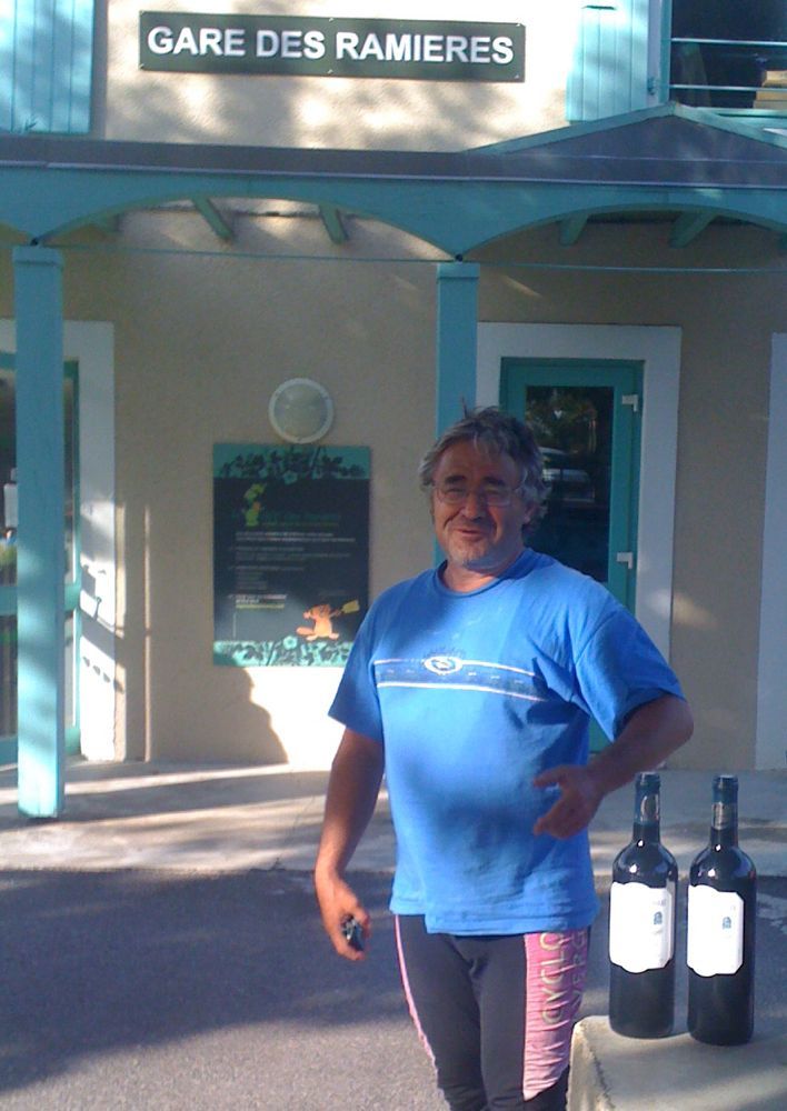 claude-a-Allex-2009-soutien-a-la-viticulture-dromoise-donc-francaistitle=claude-a-Allex-2009-soutien-a-la-viticulture-dromoise-donc-francaiswidth