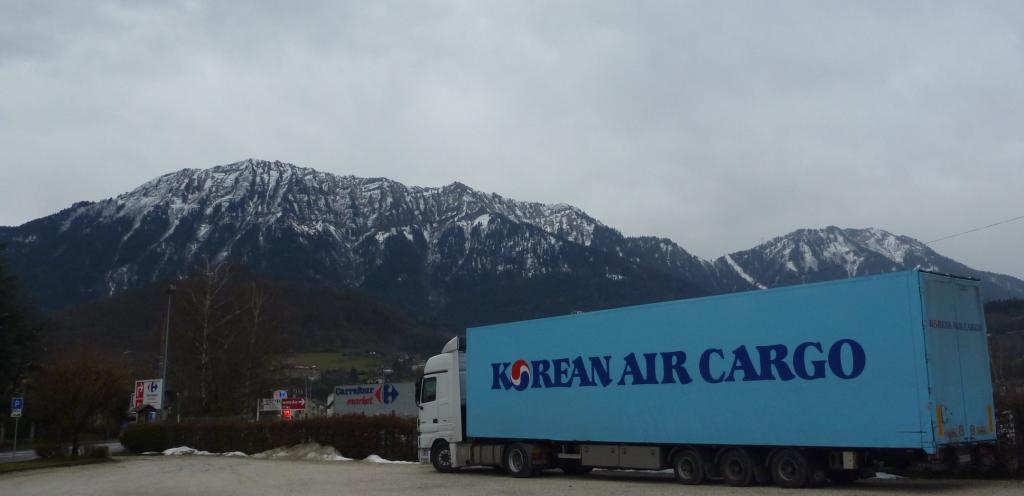 Korean-air-cargo-2011-faverges