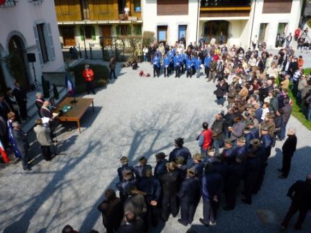 Vue de l'assemblée des notales , de la population Favergienne et des amis de Roncobello