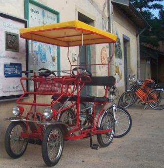 Voiture-ecologique-a-pedales-rosalie