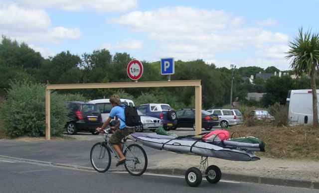 transporter-son-bateau-Concarneau-velo