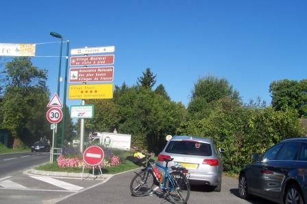 Voila-a-quoi-sert-la-piste-cyclable-de-Yvoire