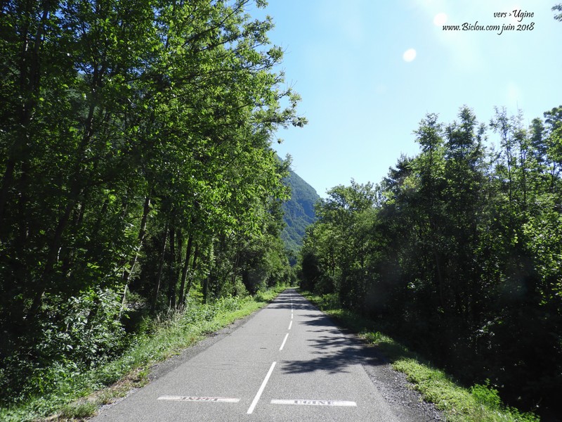 en route Vers ugine par la voie verte ; dans le bois Noir