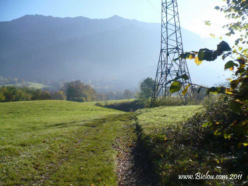 Entre deux nants chemins Sous la dent de cons entre faverges et seythenex