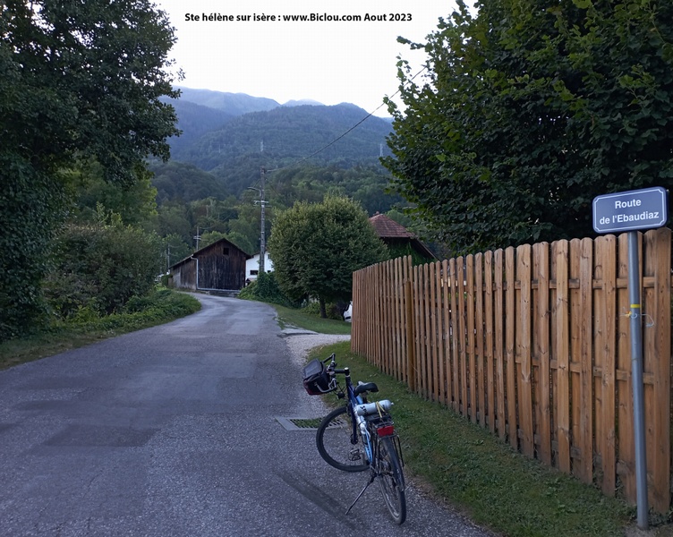 Notre dame des Millières (336 m) : Route de l'Ebaudiaz, 17 km juskau sommet de Séchon 1701 m