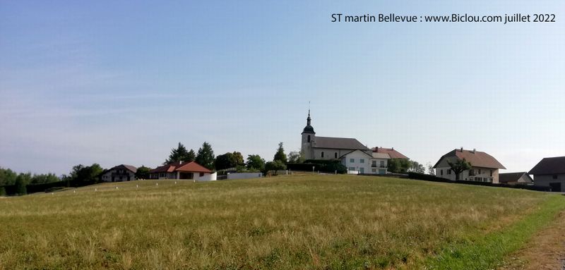 saint-martin-bellevue-zentrum-village-haute-savoie-2022