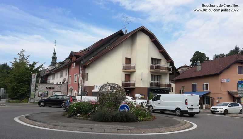 La bicyclette se joue des bouchons de cruseilles