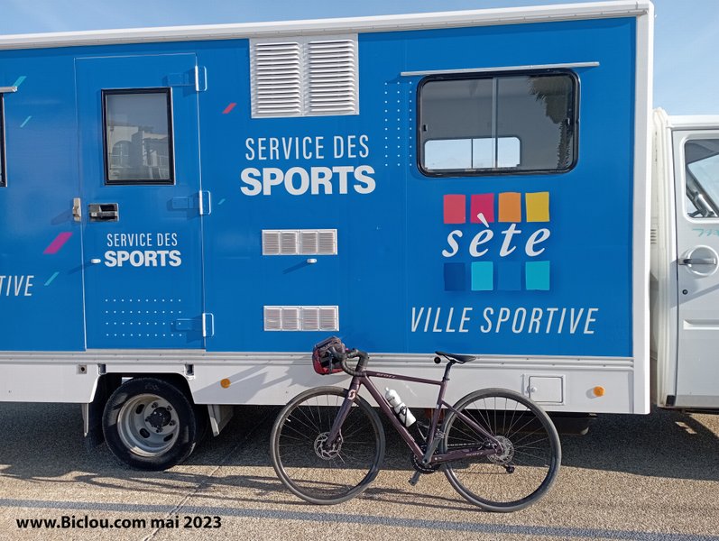 Sète ville sportive ? et les pistes cyclables ? un peu léger !