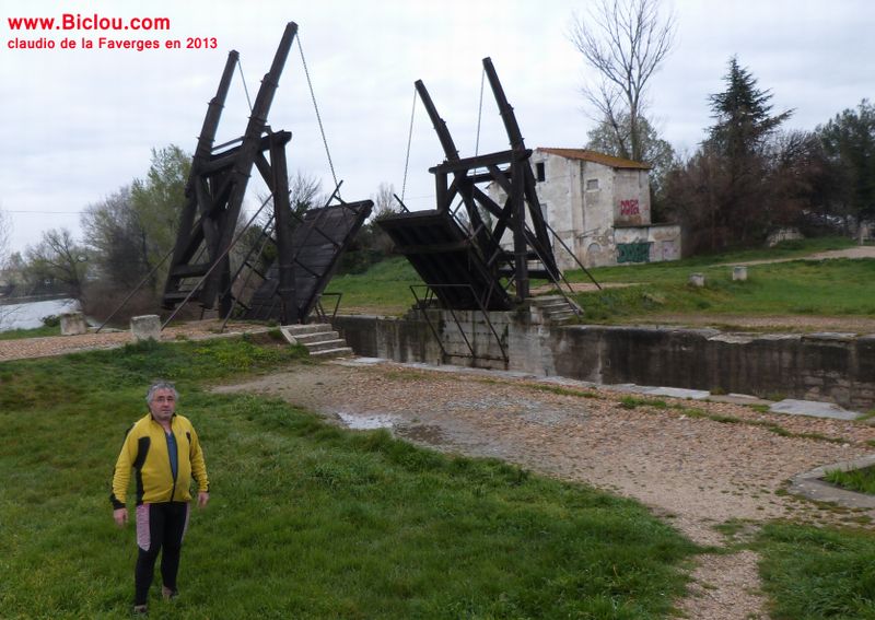 Sud-arles-pont-VG-mas-Thibert