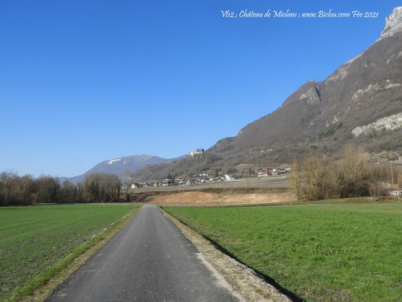 Sur la Via-Pre-Alpina le château de Miolans en point de mire