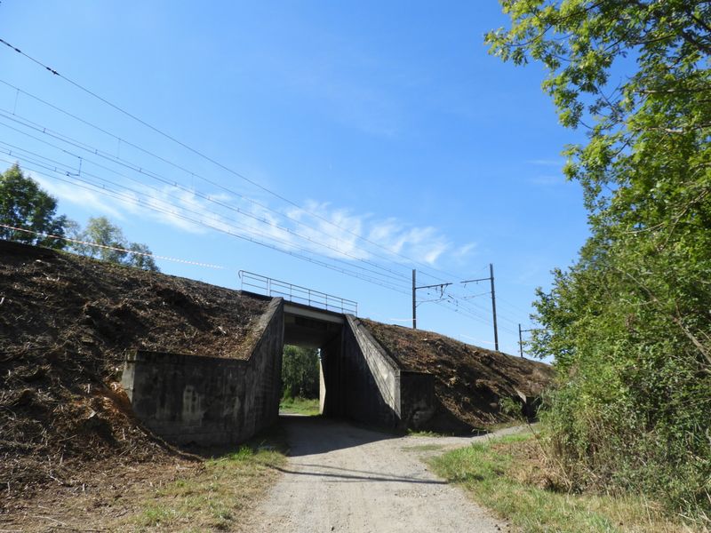 Lieu dit Pau ; Passage sous la voie ferrée venant de l'Italie 