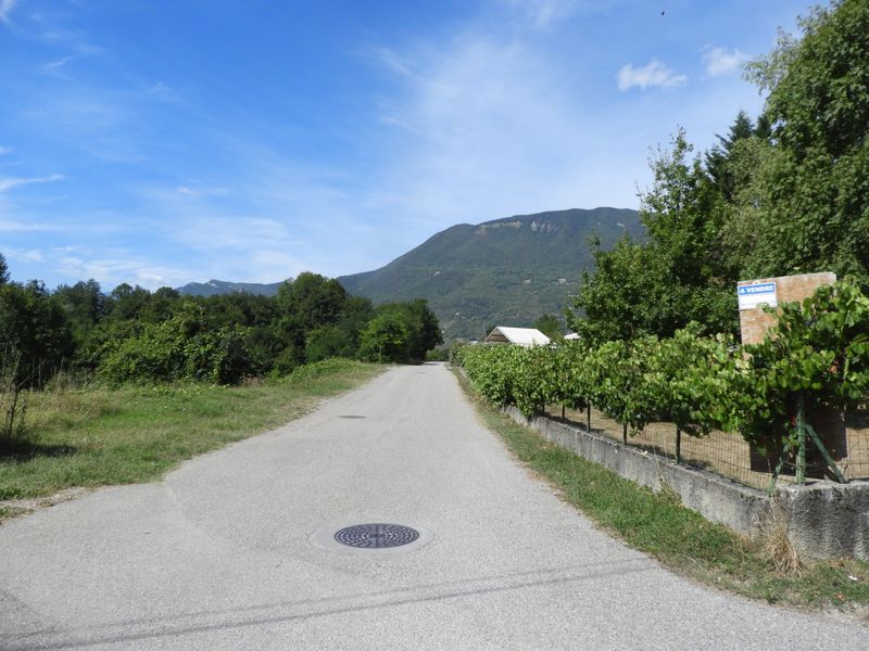 ST Pierre d'Albigny : Et à gauche, au niveau de la décheterie