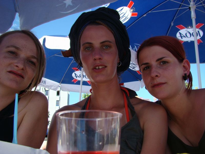 Trois filles et trois vélos