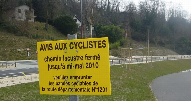 Voies cyclables sur berges du lac du Bourget : en construction en 2010