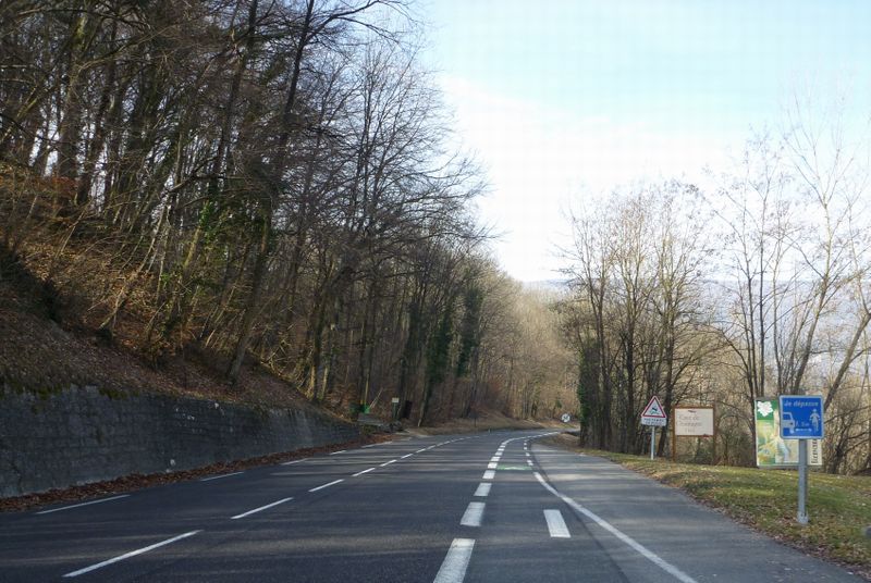 La route de seyssele à la Chautagne presque cyclable
