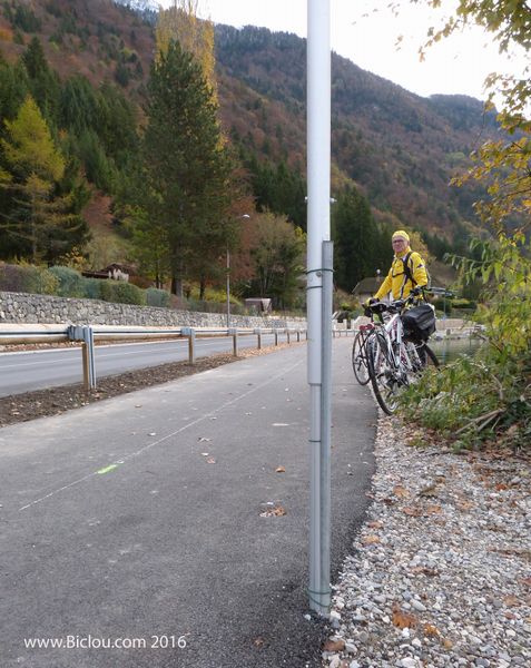 Gare au .. poteau, qui a déjà été embrassé .. semble T il 