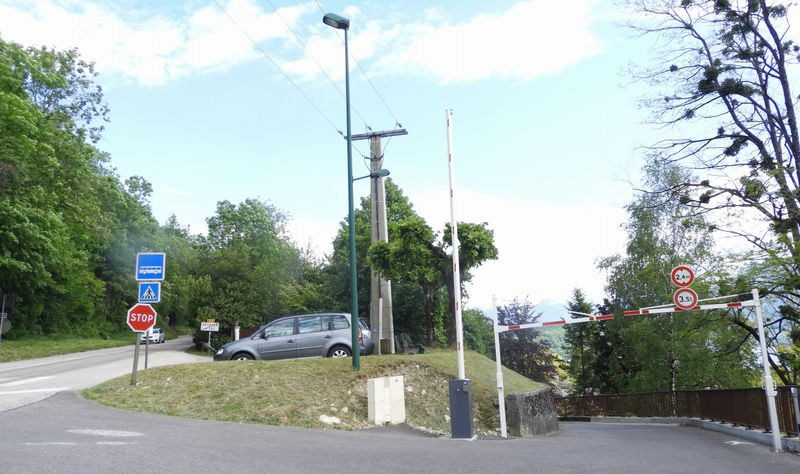 Et on bascule ici à droite 200 m plus haut