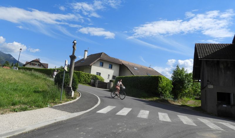 ça Crimpe .. en effet , et c'est pas fini .. mais avec un vélo nucléaire ou de bons mollets ça passe