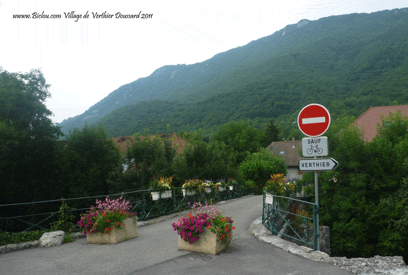 Le village de Verthier et son vieux pont vaut le dtour comme dirait m..