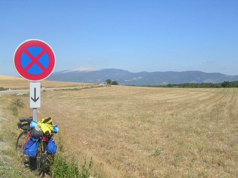 Le mont ventoux vu du plateau d'Albion