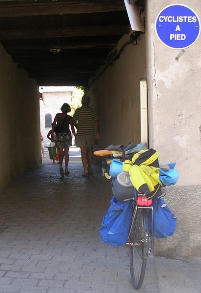 Cyclistes à pied