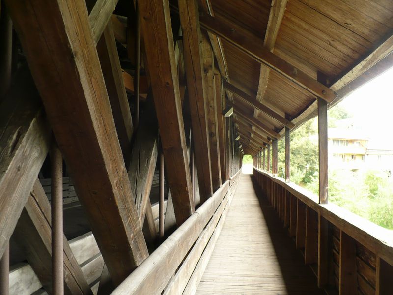Un des ponts de bois sur la Thur