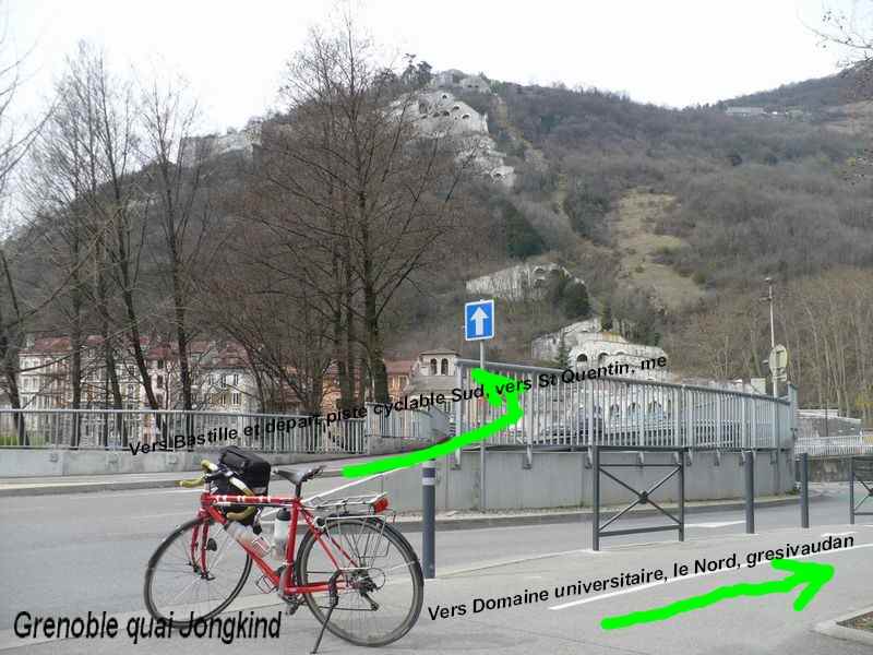 Au bout du quai Jongkind, il suffit de passer le pont de Pont de l’Ile Verte, sous la bastille.
