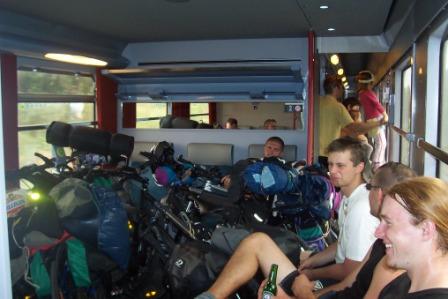 Ambiance de voyage à vélo dans le Ter Dijon Lyon