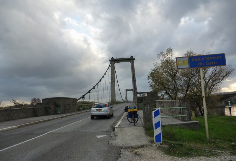 Pont sur le Rhône Roquemaure