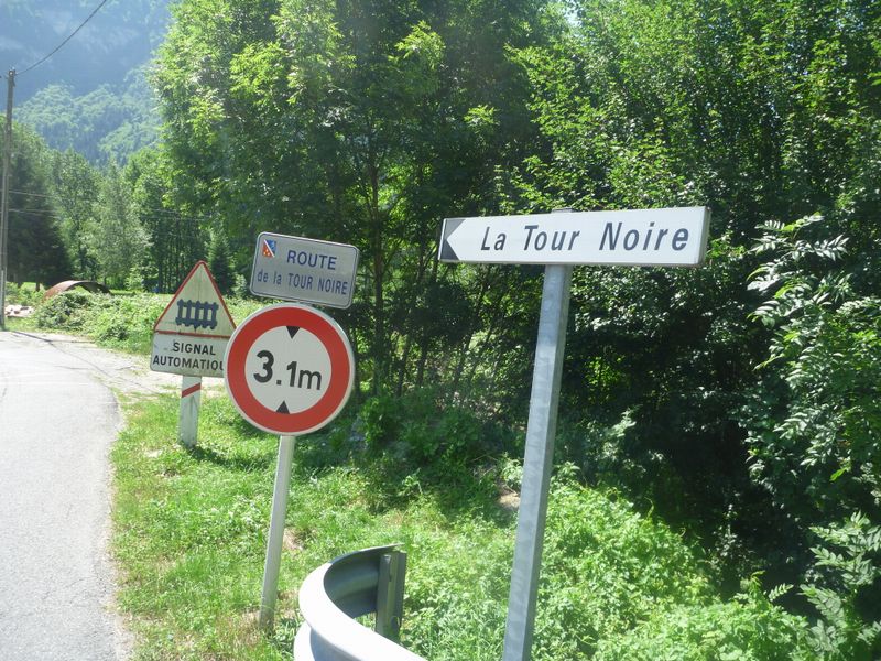 Route de la Tour Noire en vallée d'arve