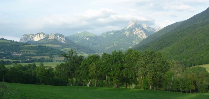 Vue du chablais : la dent d'Oche