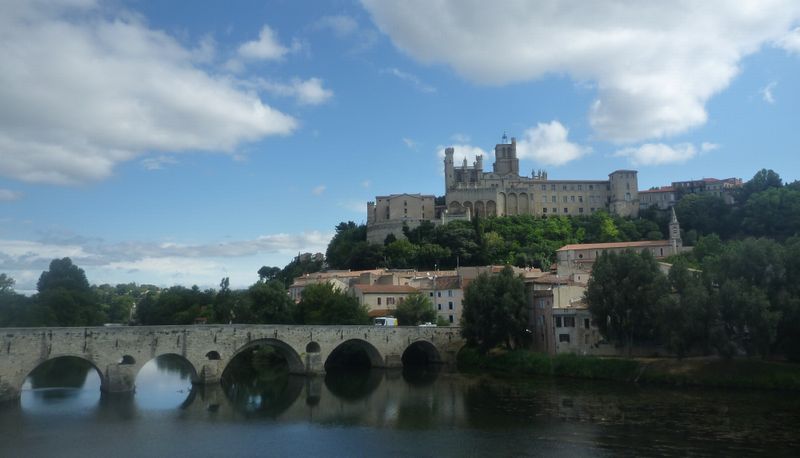 Arrivée à Beziers à bicyclette par le canal du midi en 2010
