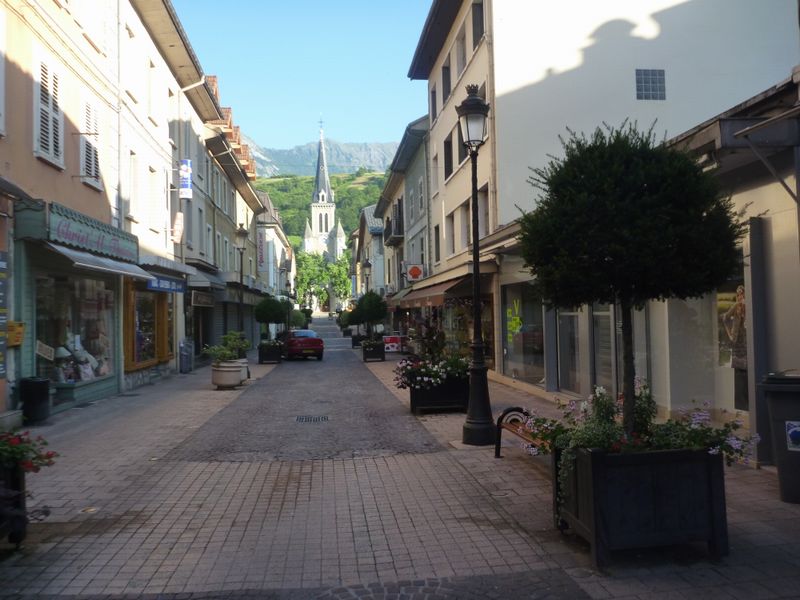 Passage par Albertville centre ville et ST Sigismond : assez tranquille à bicyclette
