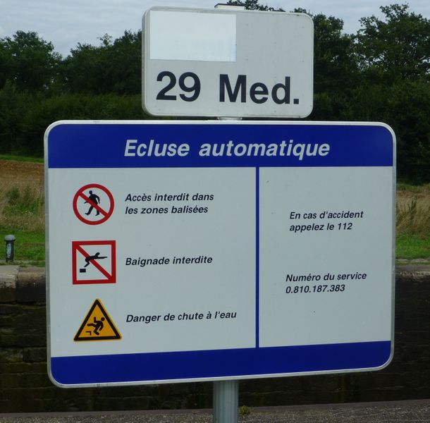 29 Med point kilometrique 29 du bassin sur le canal