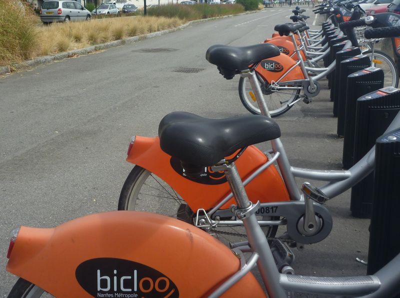 Le Biclou reluque les Bicloo de Nantes en 2010