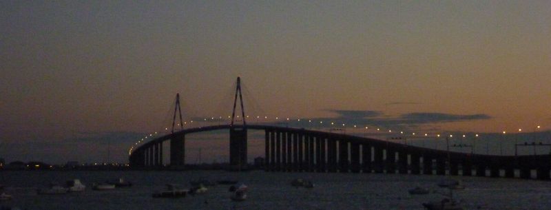 Le Pont de saint Nazaire à st Brévin un petit matin d'aout 2010