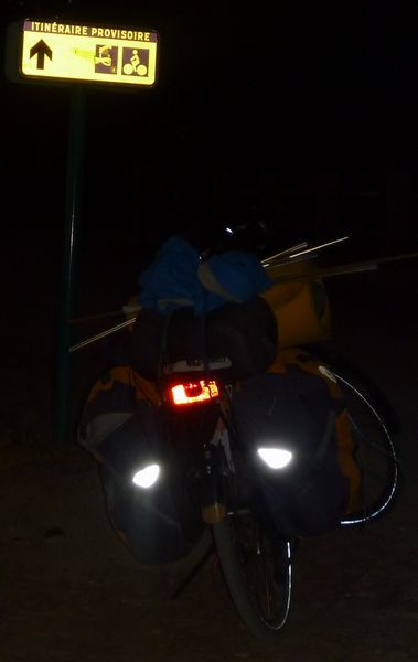 Fanette on the road again sur l'euro vélo six au départ de Saint Brévin