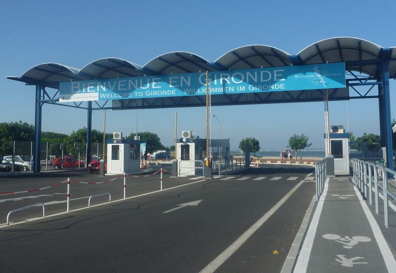 Le Bac permettant de traverser la Gironde