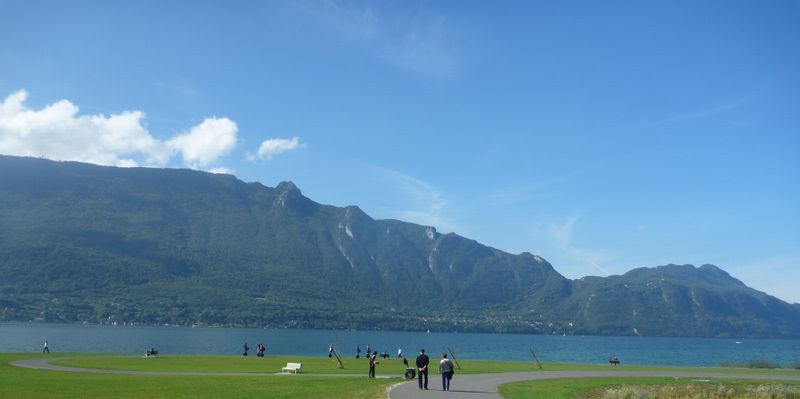 Le cheminement le long du lac du Bourget en 2010