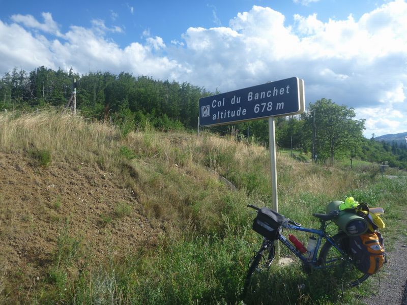 Ouf, col du Banchet, pas haute certes mais a 600 m en dessus de la via rhona : che calma ici ..