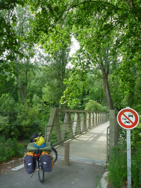 L'ile au beurre : curieux tout de même, faut trouver le passage ..
