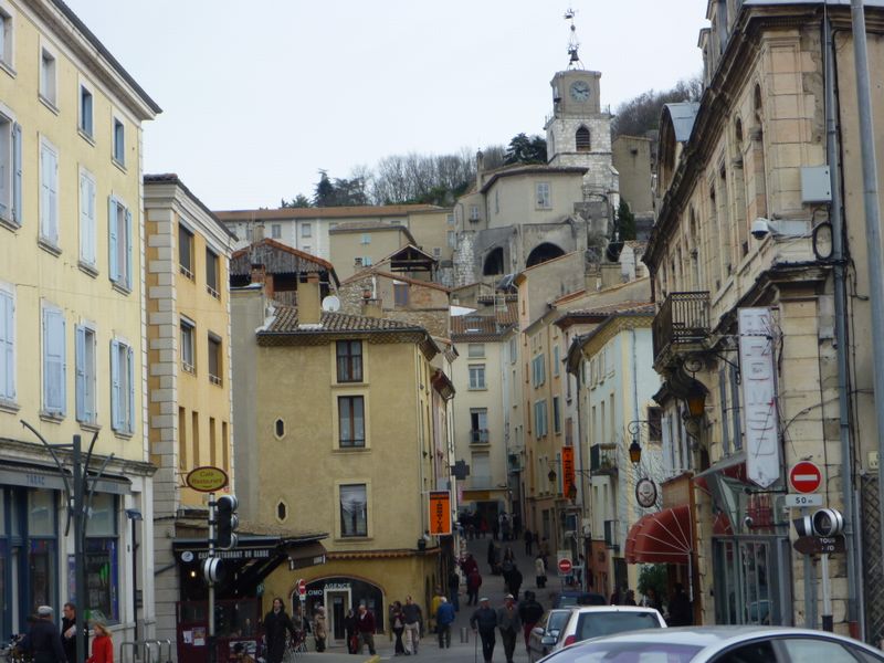 Ruelles de la ville de Crest en drôme, vues de ma selle, en 2010
