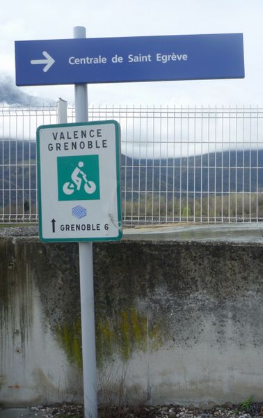 vers la centrale de st egreve along l'isere en 2010