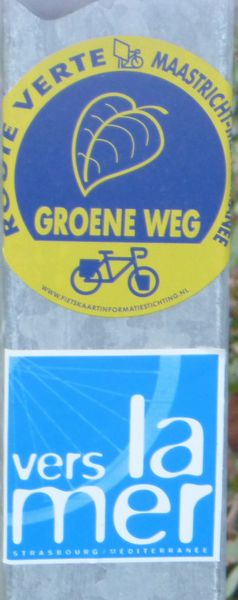 Balisage Groene weg et vers la mer , vus en 2010 du côté de Crest