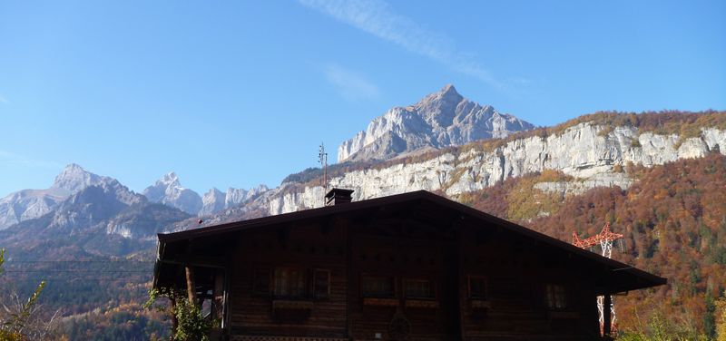Le massif des aravis vu de Magland