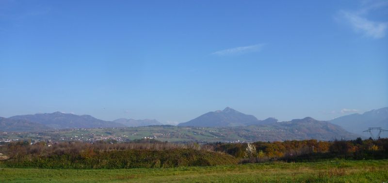 Vue sur le Faucigny en pleine campagne
