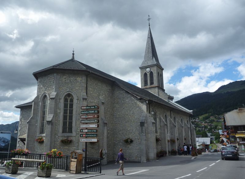 Eglise de Châtel en 2011