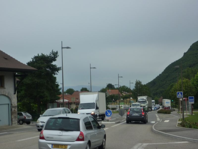 Trafic automobile de dingue en 2011 sur le D 903 à Perrignier