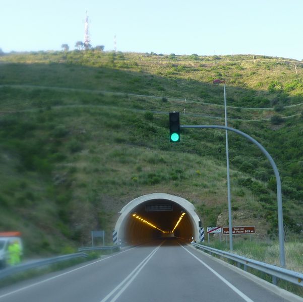 Pas de châteaux en Espagne, mais de Beaux tunnels